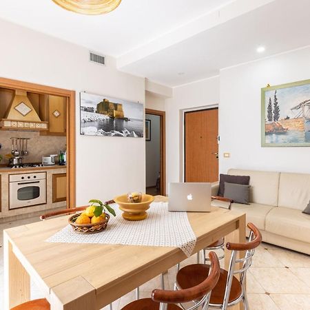 Sorrentovibes - Spacious 3 Bedrooms Apartment In Sorrento Oldtown Exterior foto