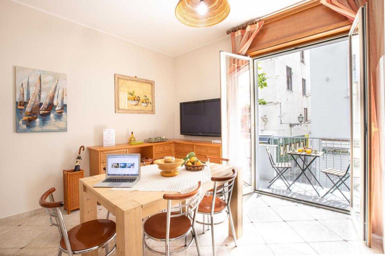 Sorrentovibes - Spacious 3 Bedrooms Apartment In Sorrento Oldtown Exterior foto